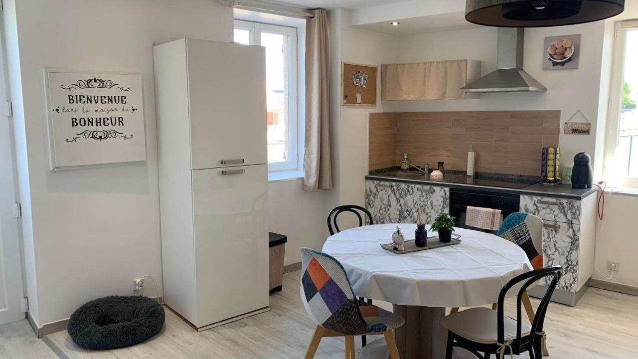 T2 Cosy Matelas 5* / Ecran Plat Qled Mâcon Eksteriør bilde