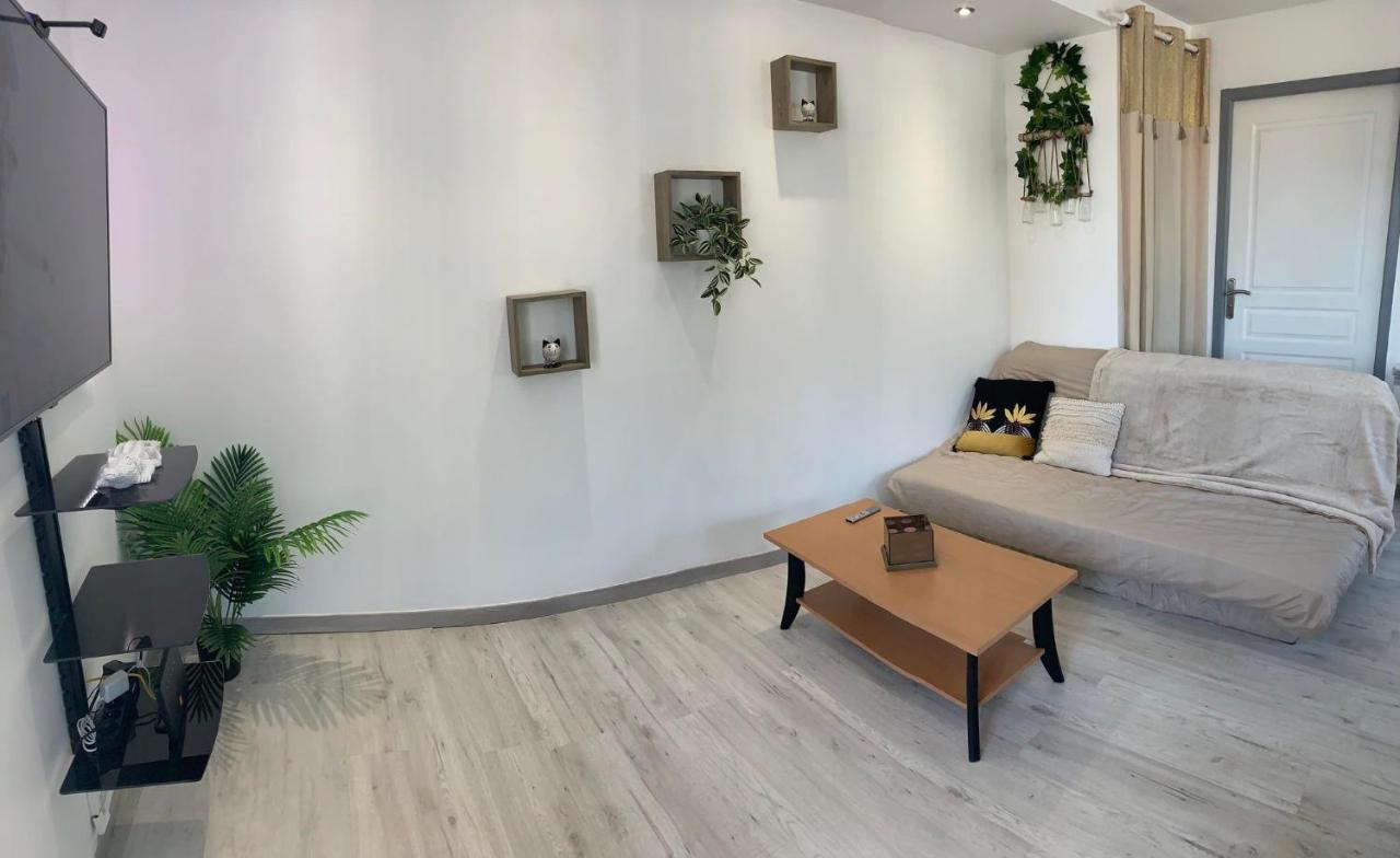 T2 Cosy Matelas 5* / Ecran Plat Qled Mâcon Eksteriør bilde